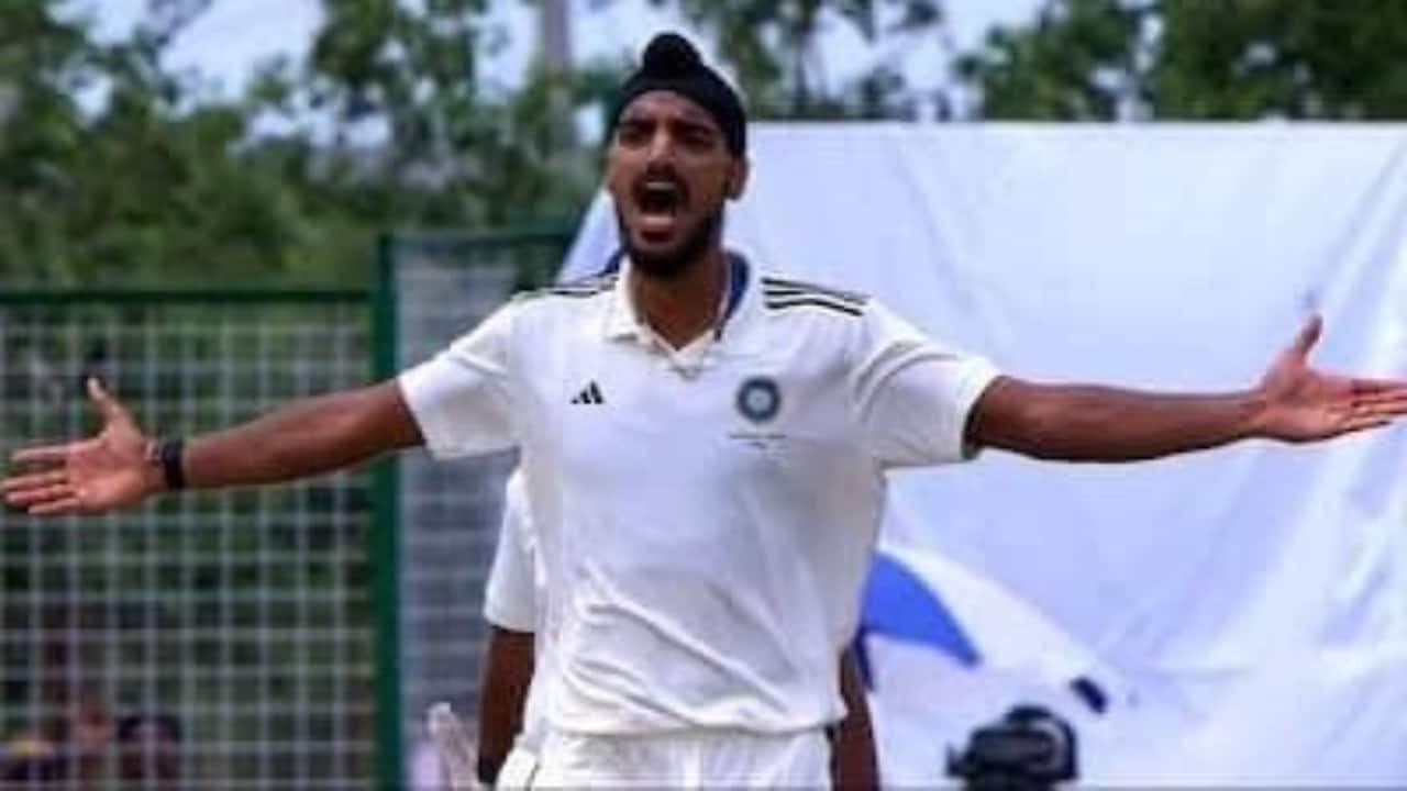 Arshdeep taking a wicket during a Duleep Trophy match