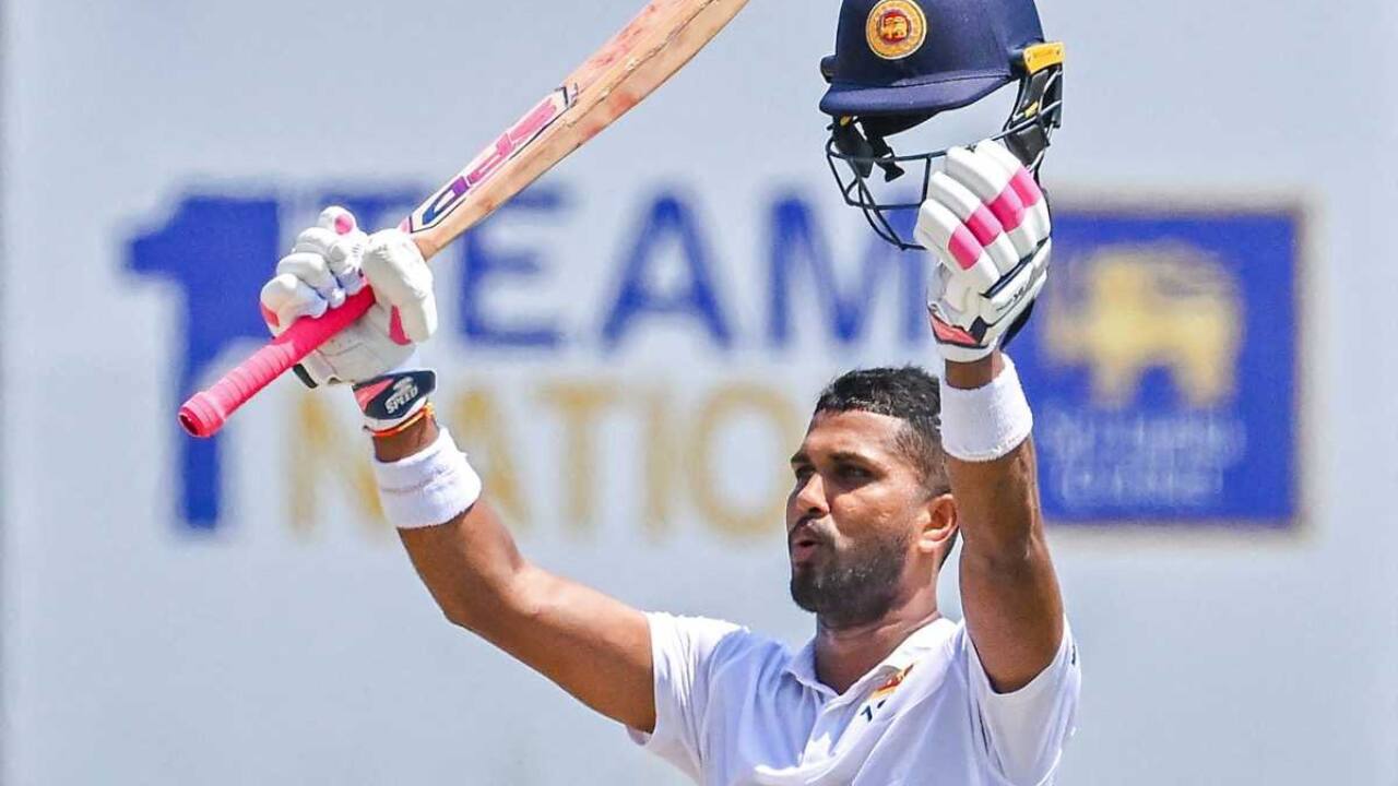 Chandimal scoring a Test century