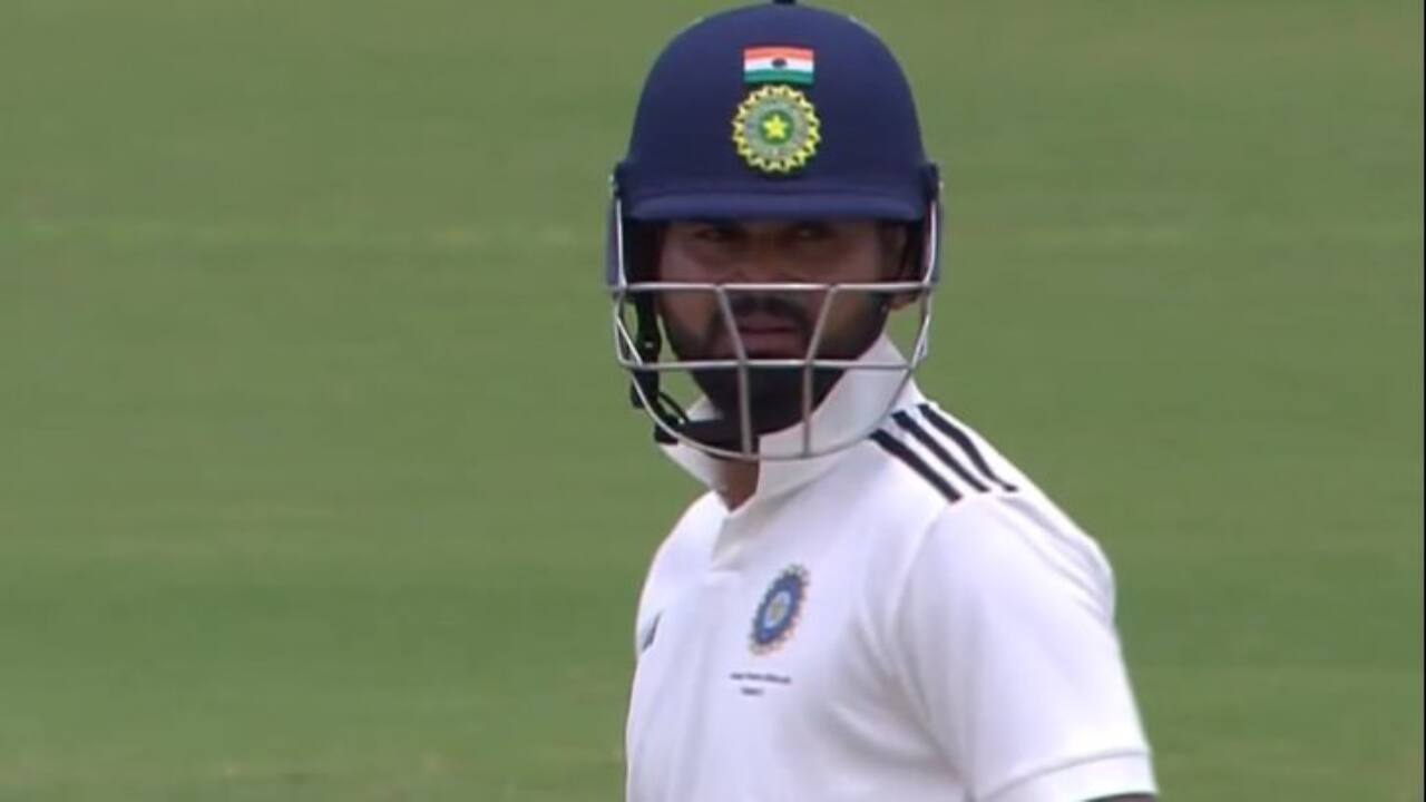 Iyer batting in a Duleep Trophy match