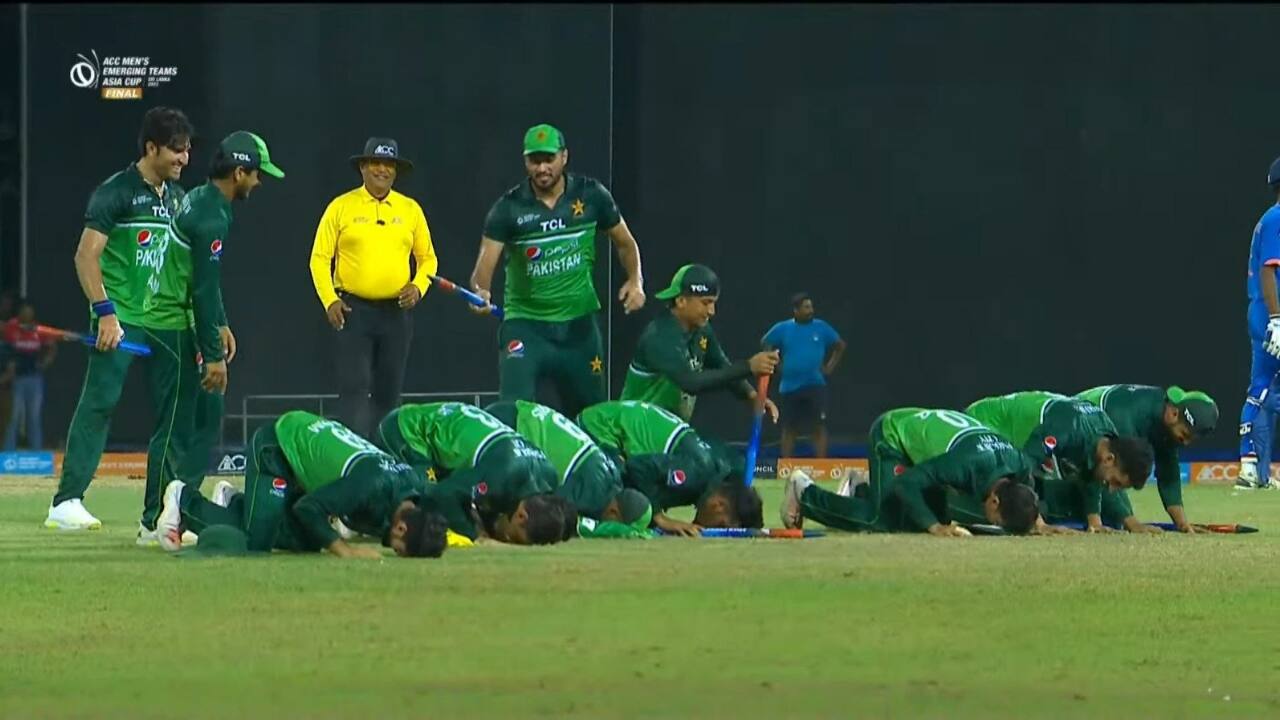Pakistan Team Did Sajdah after winning Emering Asia Cup 2023
